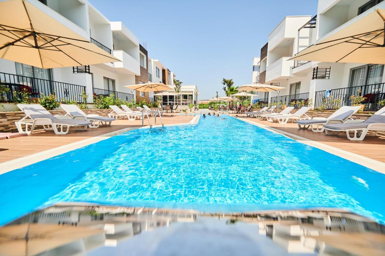 Hotel Halibas Ulcinj Kültér fotó