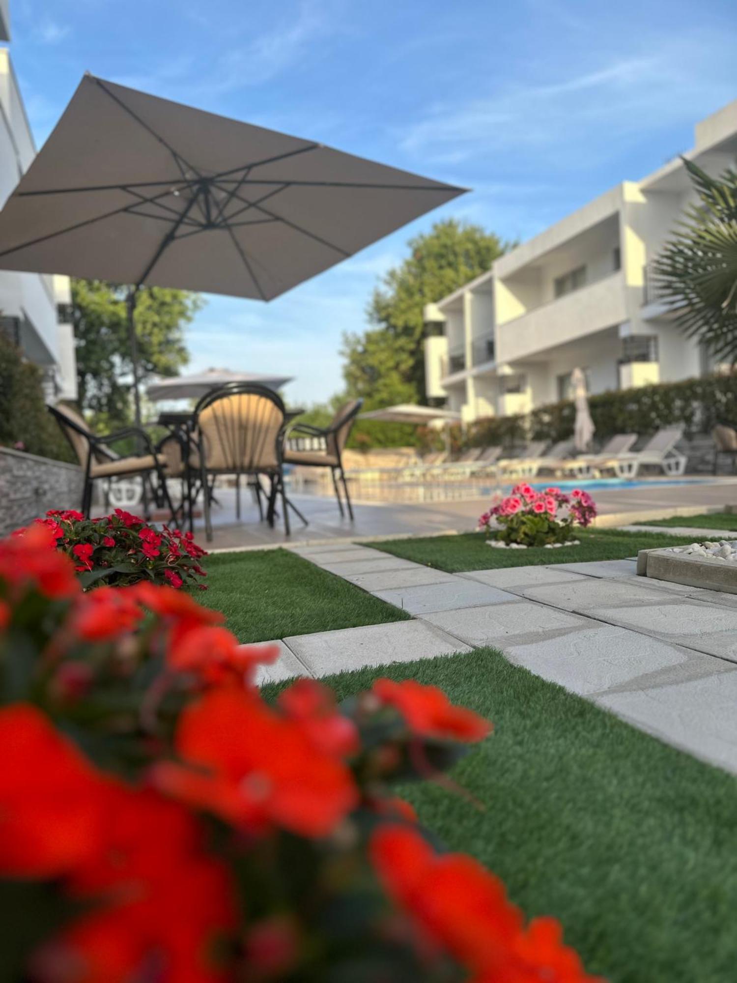 Hotel Halibas Ulcinj Kültér fotó